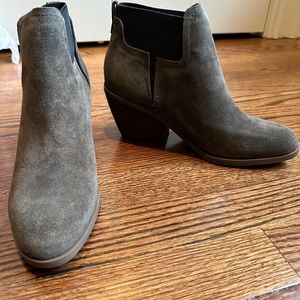 Guess Heeled Bootie